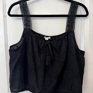 Ultra Pink Chic Black Lace Strap Embroidered Crop Top